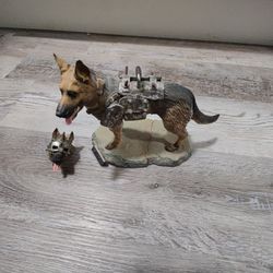 Fallout 4 Dogmeat statue