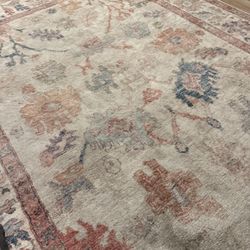 6 X 9 Area Rug. Floral Pattern.   PRICE REDUCED!!  World Market Brand. PRICE  REDUCED!!
