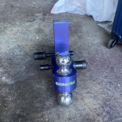 Rhino USA trailer hatch