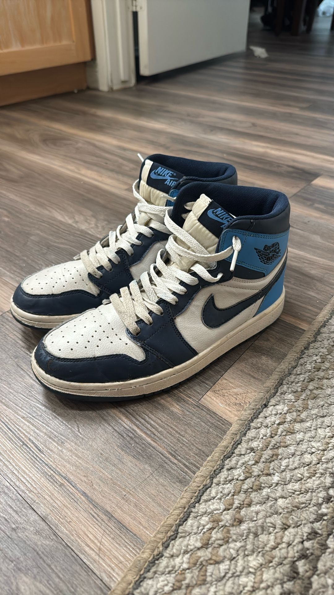 Jordan 1s 8.5