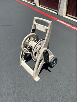 Suncast hose reel mobile