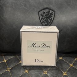 Prada Virtual Flower perfume - a 