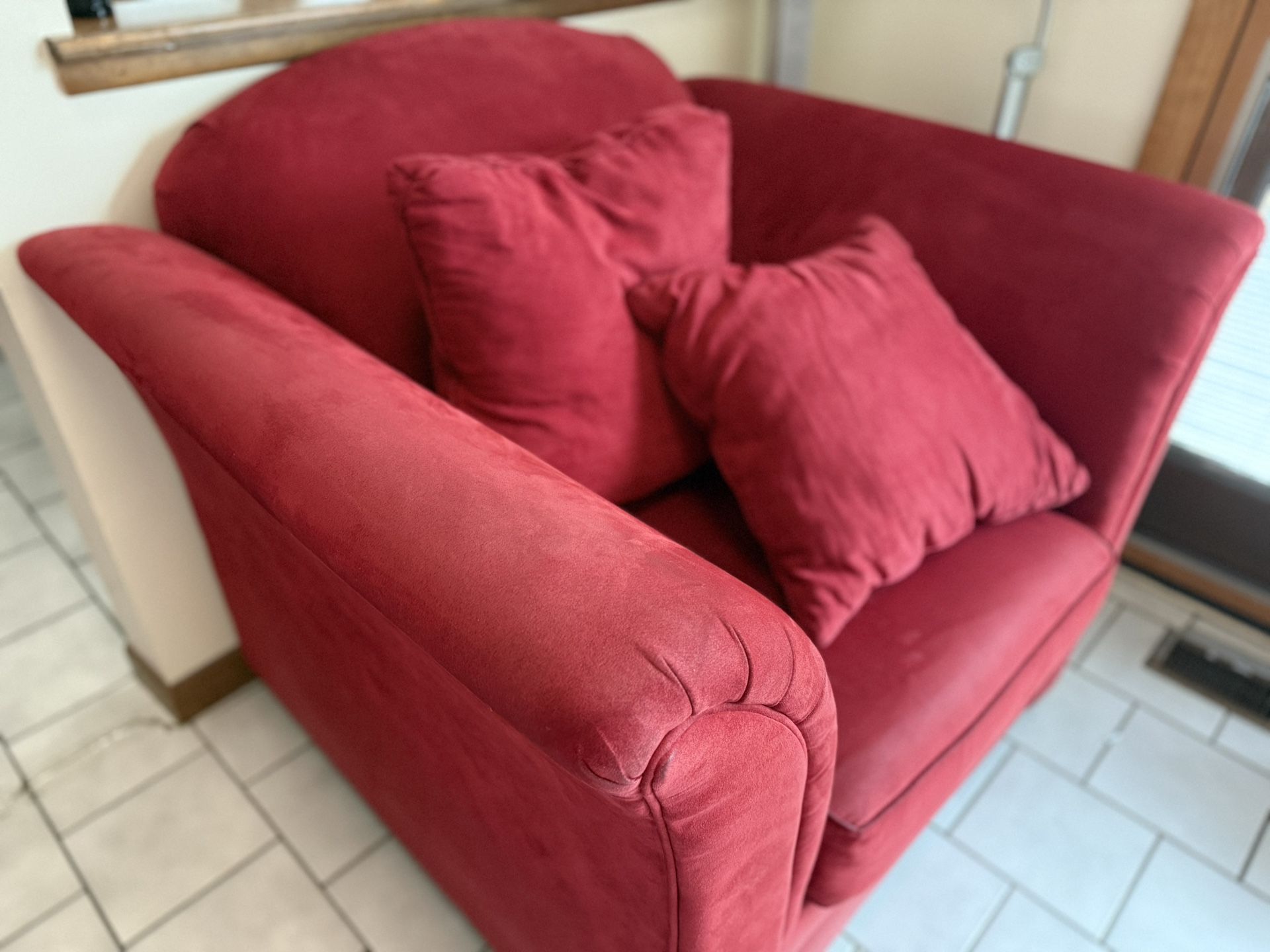 Red velvet Couches