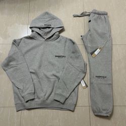 Essentials Sets 