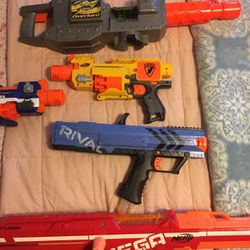 5 Nerf Guns 
