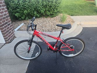 Huffy Highland 24" 21-Speed Mountain Bike – Good Condition