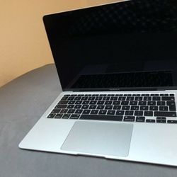 Macbook Air / Pro - Financing Available  - Same Day Pickup