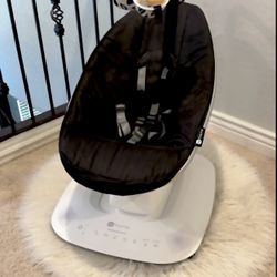 4 Moms Bluetooth Baby Swing Great Condition $80 