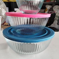 Pyrex Sculpted Glass Mixing Bowl Set $20