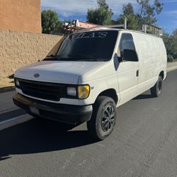 1996 Ford E-350