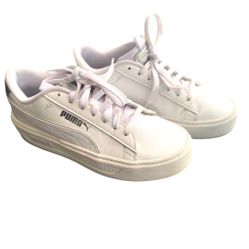 Women’s Puma Platforms Size 7.5