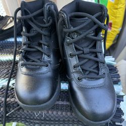 RG Work Boots Size 6