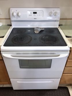 Good stove one burner doesn’t work not free give me an offer