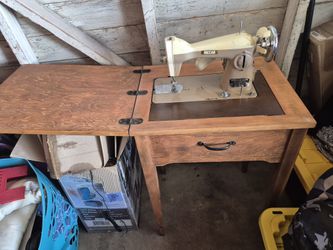 Antique Sewing Machine 