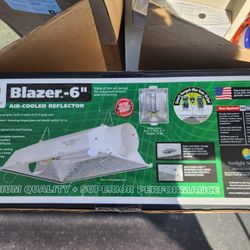 BLAZER 6" AIR COOLED REFLECTOR -USED BUT IN MINT CONDITION GROW LIGHT