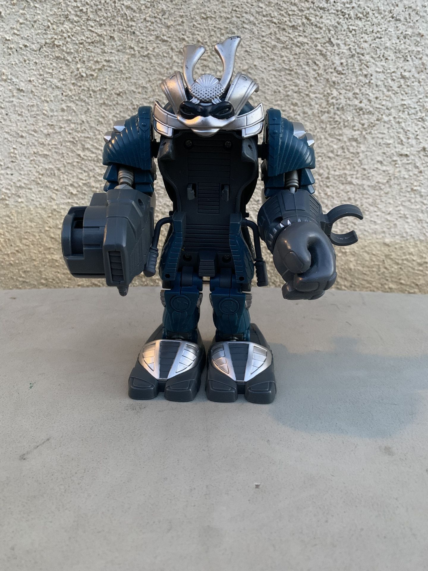 Teenage Mutant Ninja Turtles Exoskeleton Leonardo