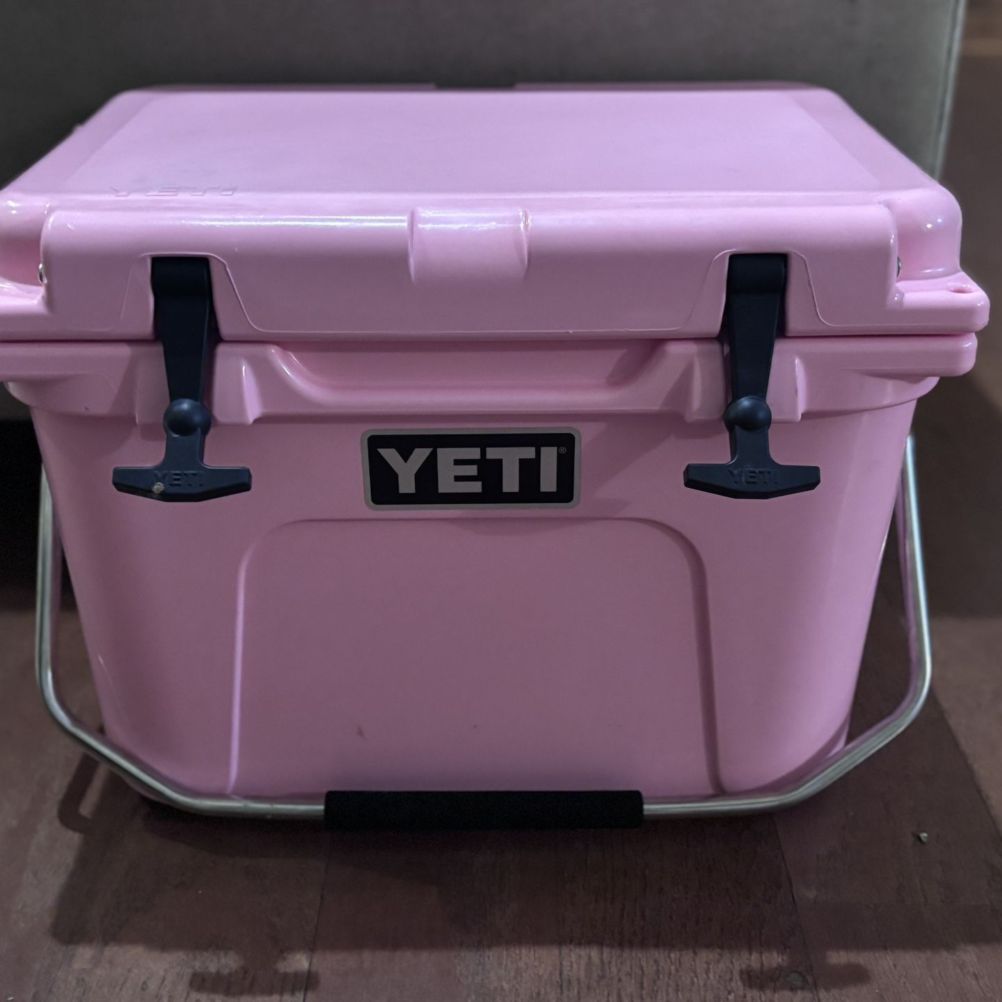 New Limited Edition Yeti Cooler Discontinued Color/Powder Pink