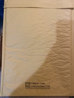 21 pieces 13x18” bubble wrap mailers Value $76 +Tax