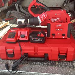 Milwuakee cutter 18v