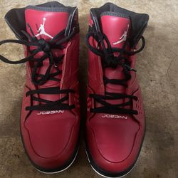 Team Jordan Shoes 9.5 Men