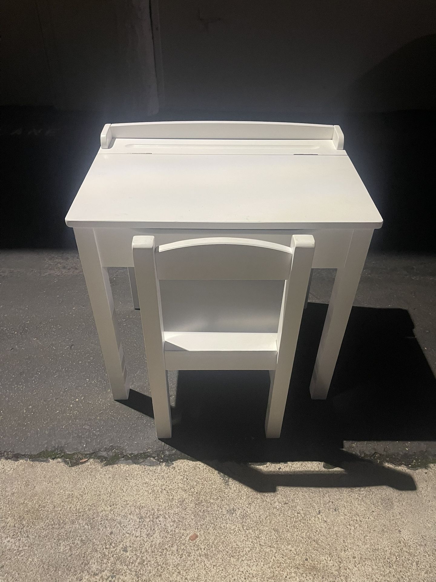 Melissa & Doug Kids Furniture Wooden Lift-Top Desk & Chair Enclosed Storage