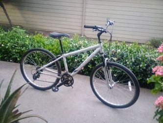 Marin Stinson Hybrid/Cruiser