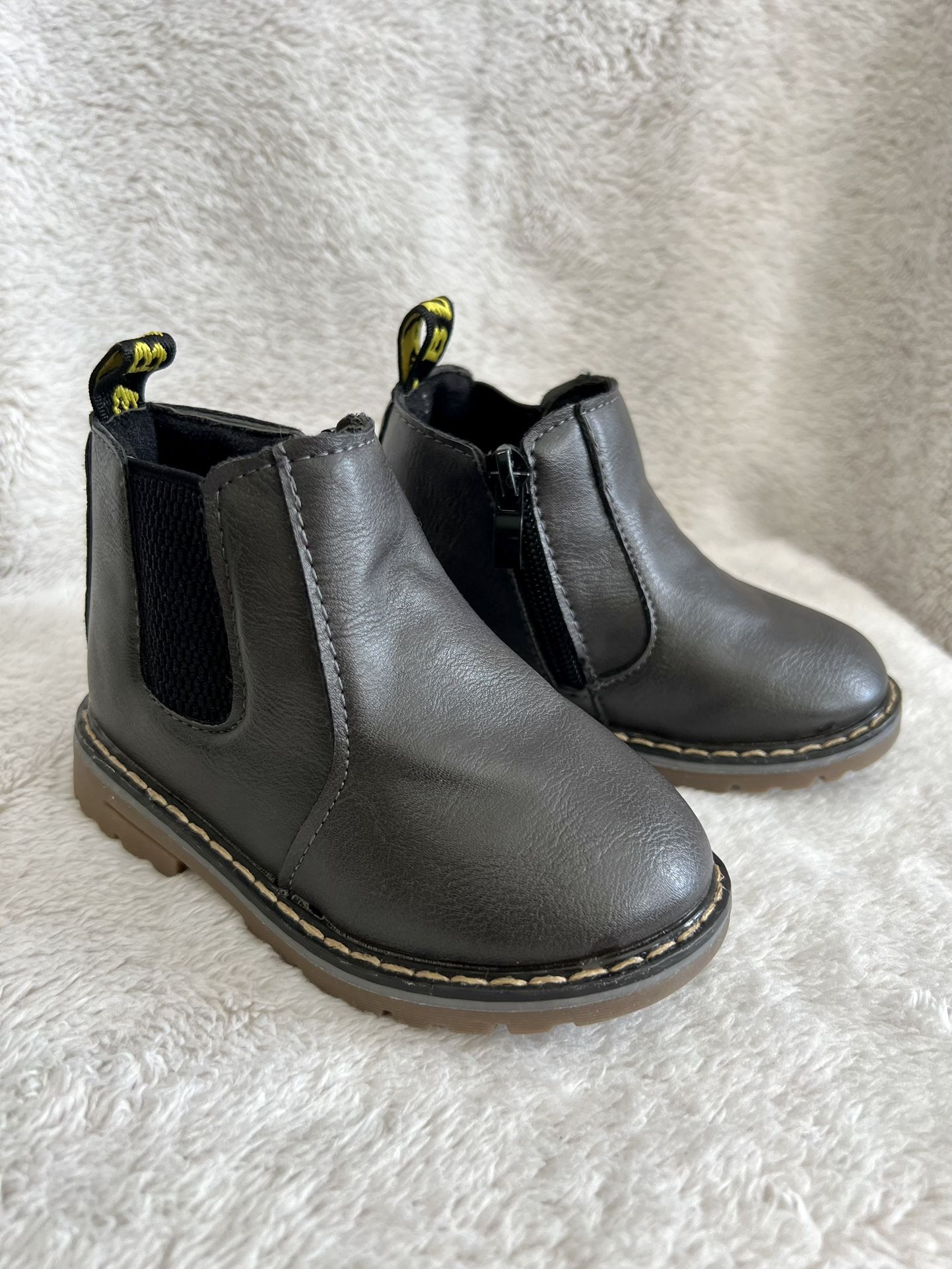 Toddler Boots Size 6 Black