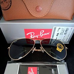Ray-Ban RB3026 Gold Frame Black Lens 62mm Sunglasses