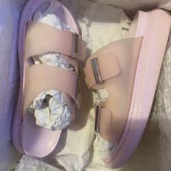 Alexander McQueen Size 38 Gummy Bottom 