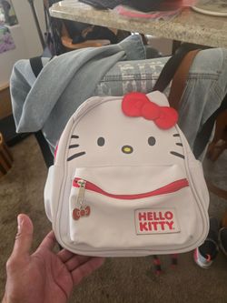 Hello Kitty bag