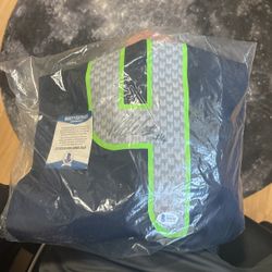 Michael Dickson Signed Jersey