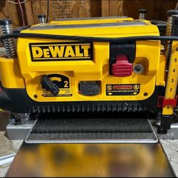 DeWalt Planer 13 Inch 