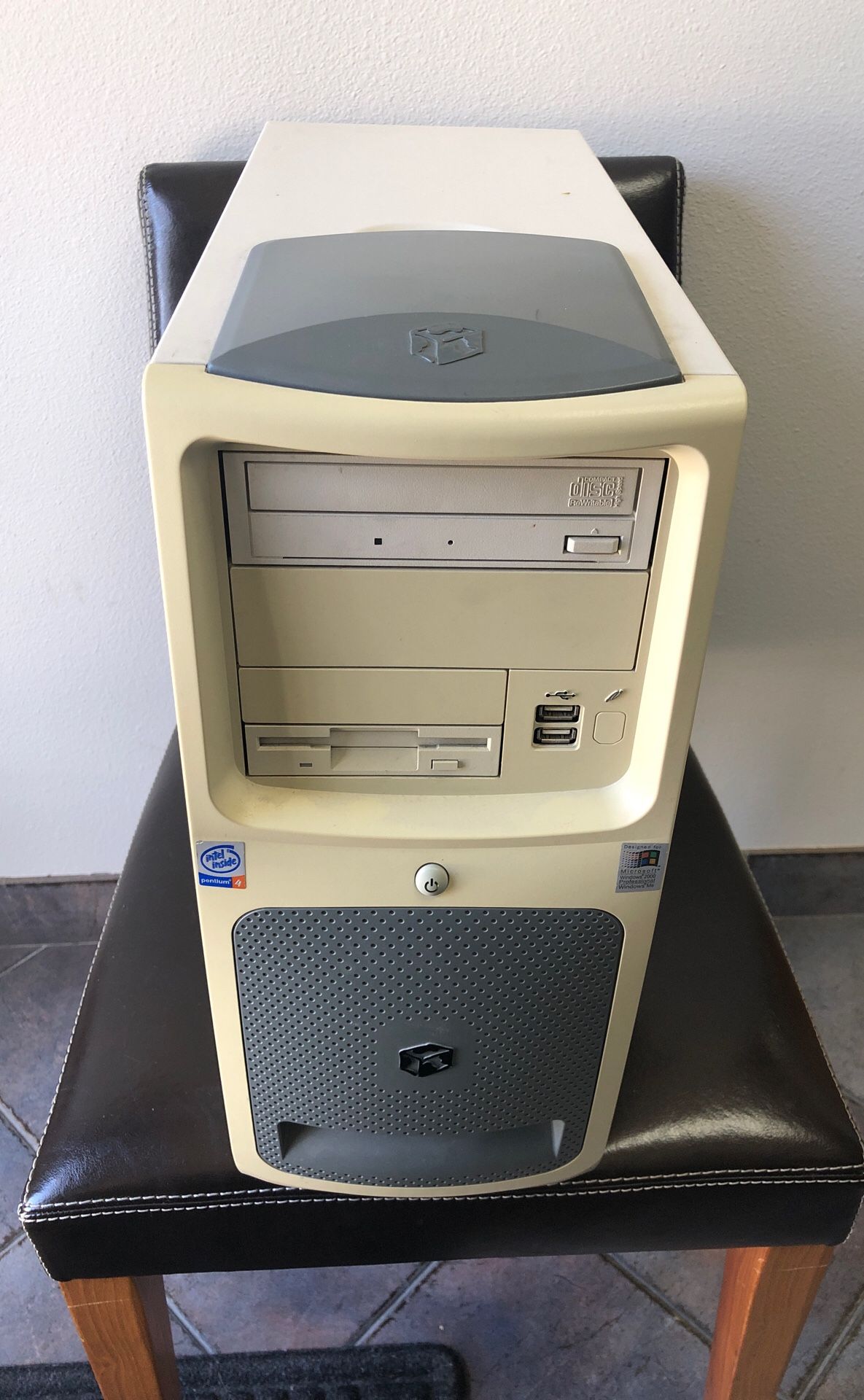 Vintage Gateway Performance 1400 CPU Tower Gaming