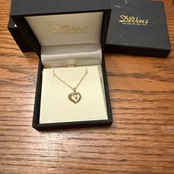 Necklace Heart Pendant with Diamond 