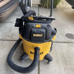 DeWalt Vacuum 16 Gallon