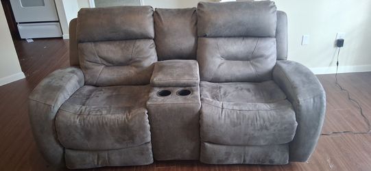 Power sofa