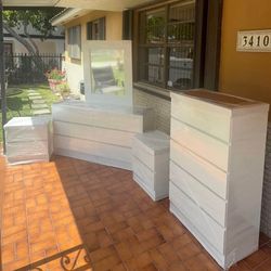 Dresser Whit Mirror Chest And 2 Nightstands  - Cómoda Con Espejo Gavetero Y 2 Mesitas De Noche