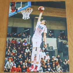 Lamelo Ball Autograph With Proof (Spire HS team hotel)