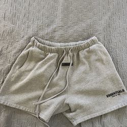 Essential Shorts (grey)