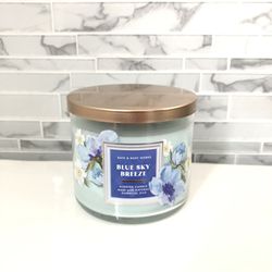 Bath And Body Works Candle Blue Sky Breeze