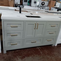 60in Hardwood Bathroom Vanity With Quartz Top And Sink Included