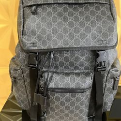 🔥🔥Use but in new condition Backpacks 🔥🔥