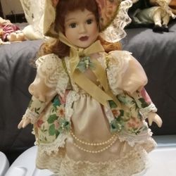 Limited Edition Vintage Porcelain Oll Clarissa's Colletion