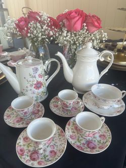 Tea cup set