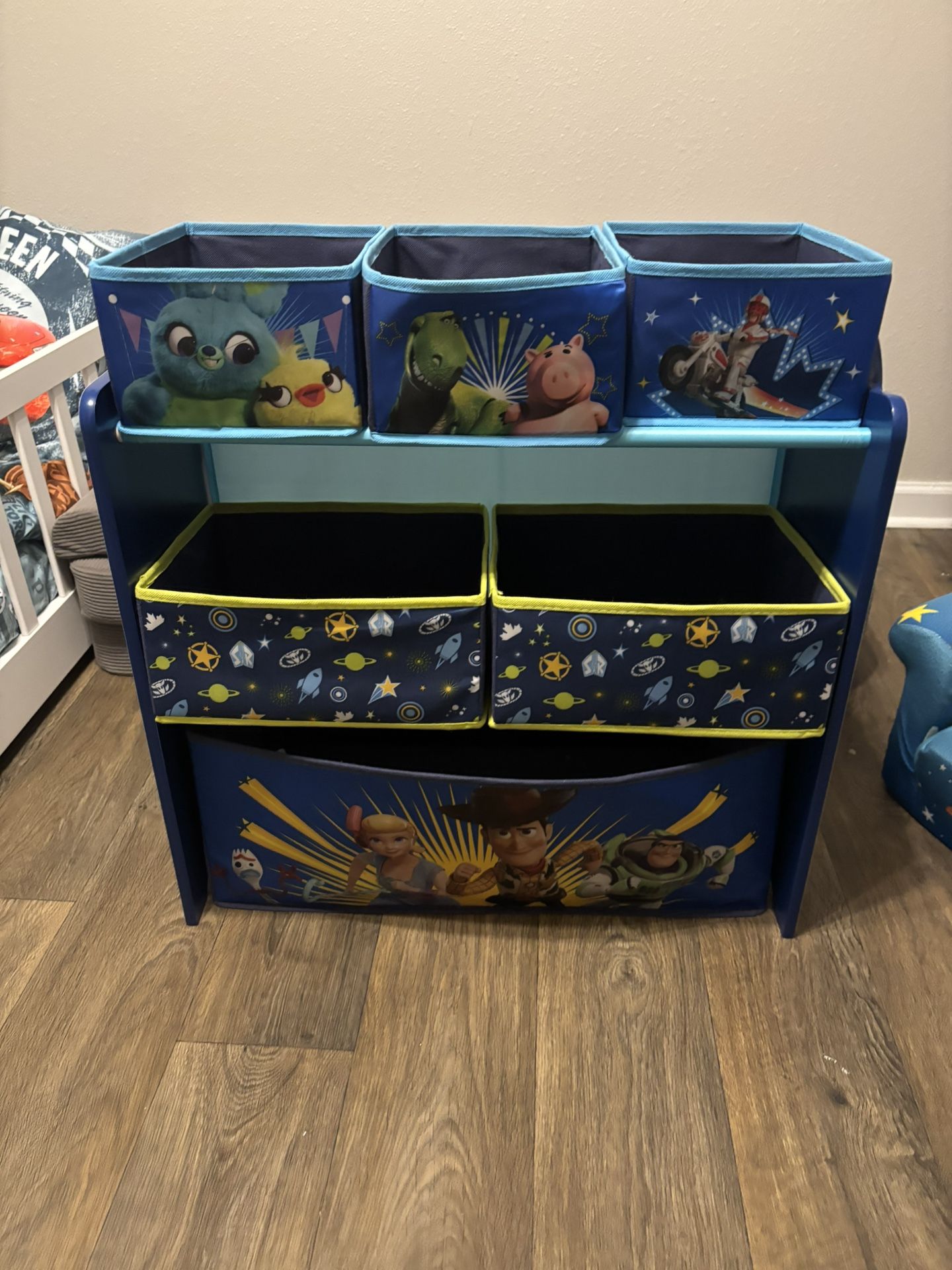 Toy Story Toy Chest & Couch/ Pull Out Bed