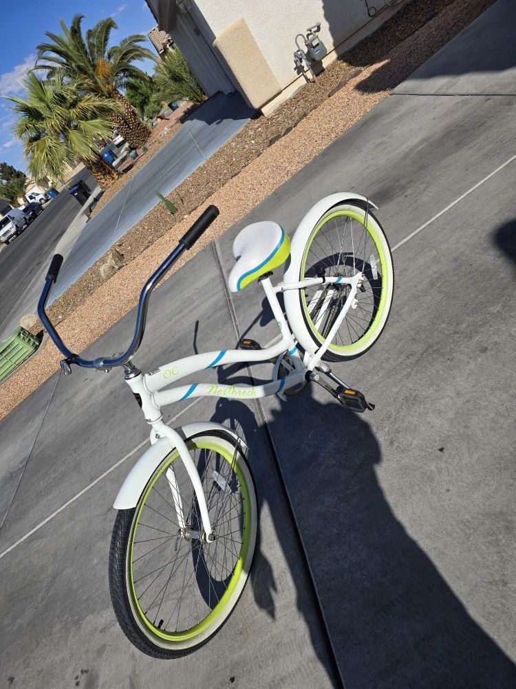 Northrock woman's OC beach cruiser bike