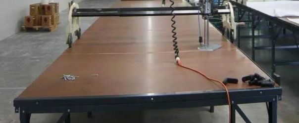 Cutting tables