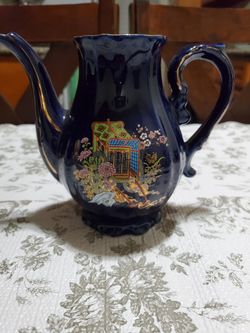 Vintage Cobalt Blue Teapot.