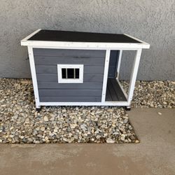 Wood Dog House 
