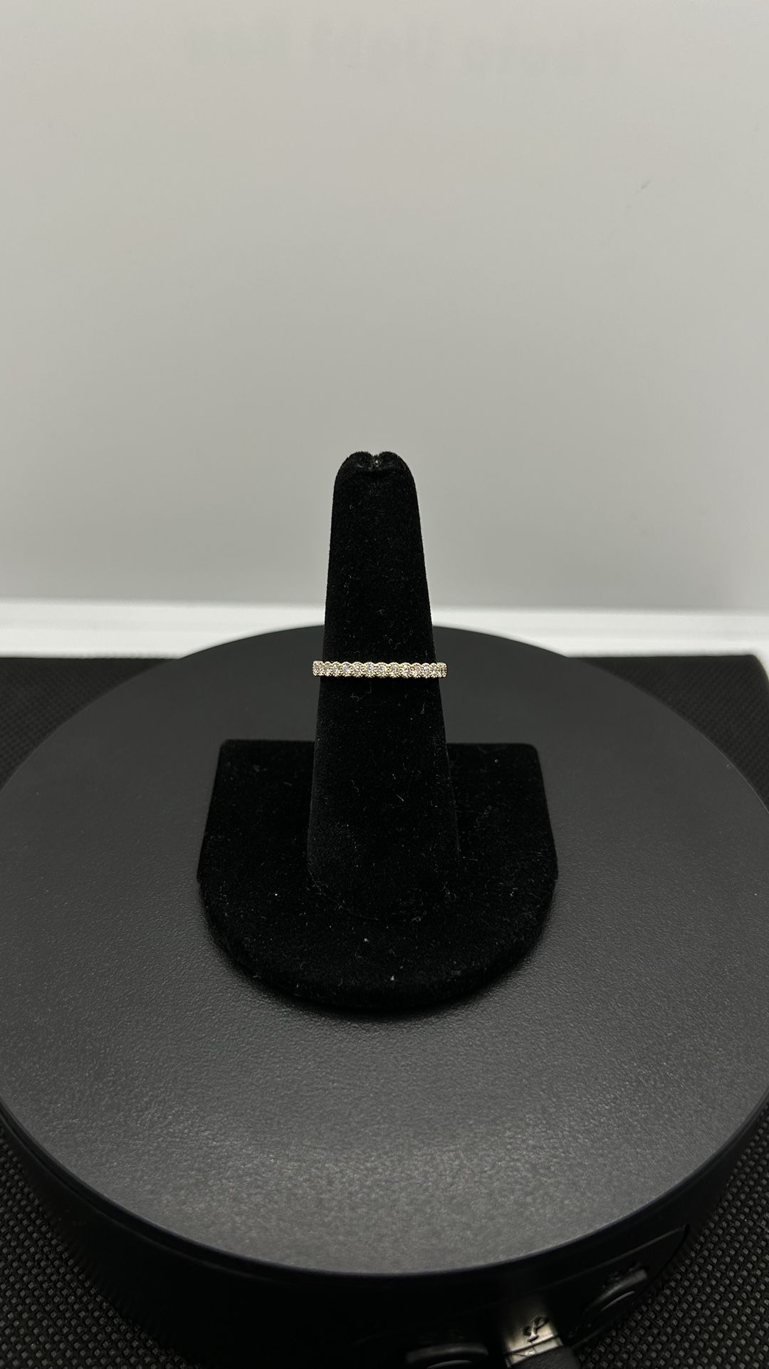 14KY .24CTW Wedding Band